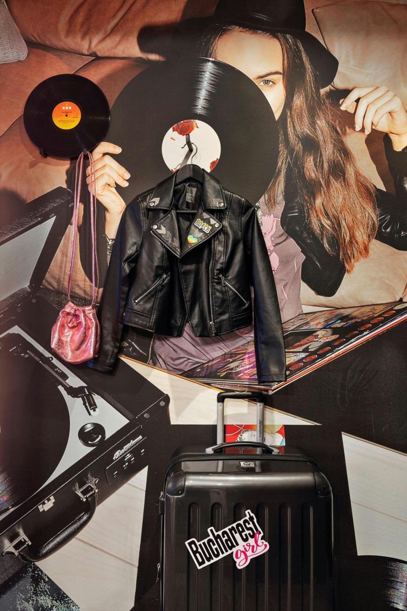 Moxy Old Town Hotel 3*